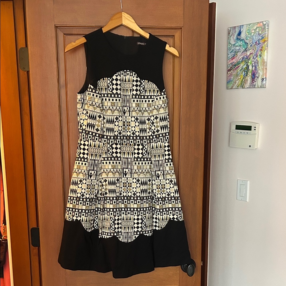 J. McLaughlin Black and Cream Geometric Mini Dress